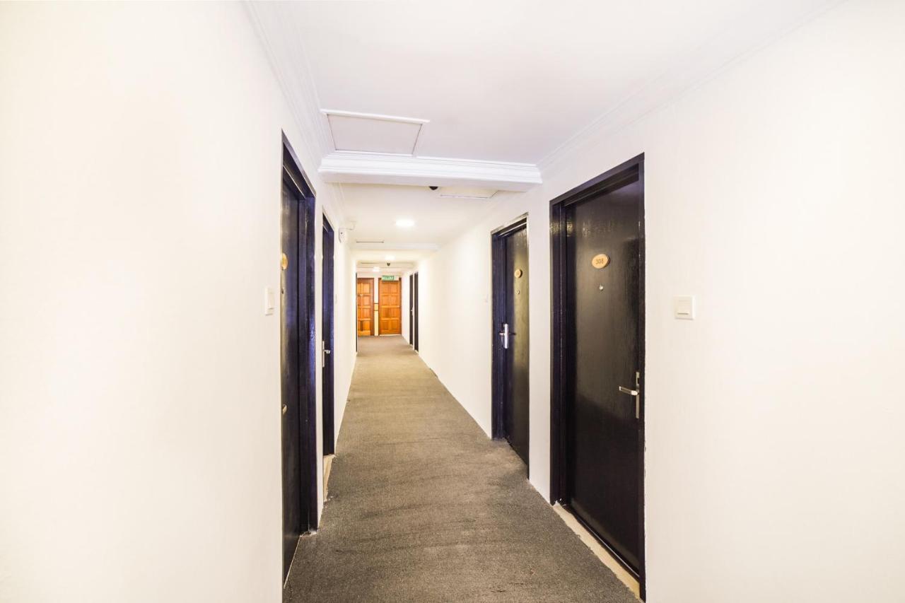 Palace Inn Miri Kültér fotó