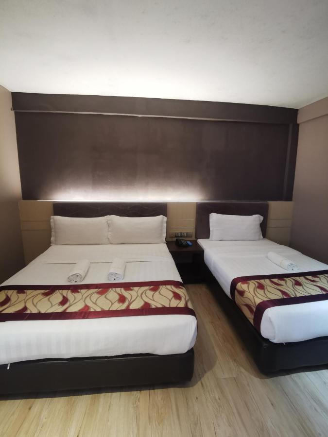 Palace Inn Miri Kültér fotó