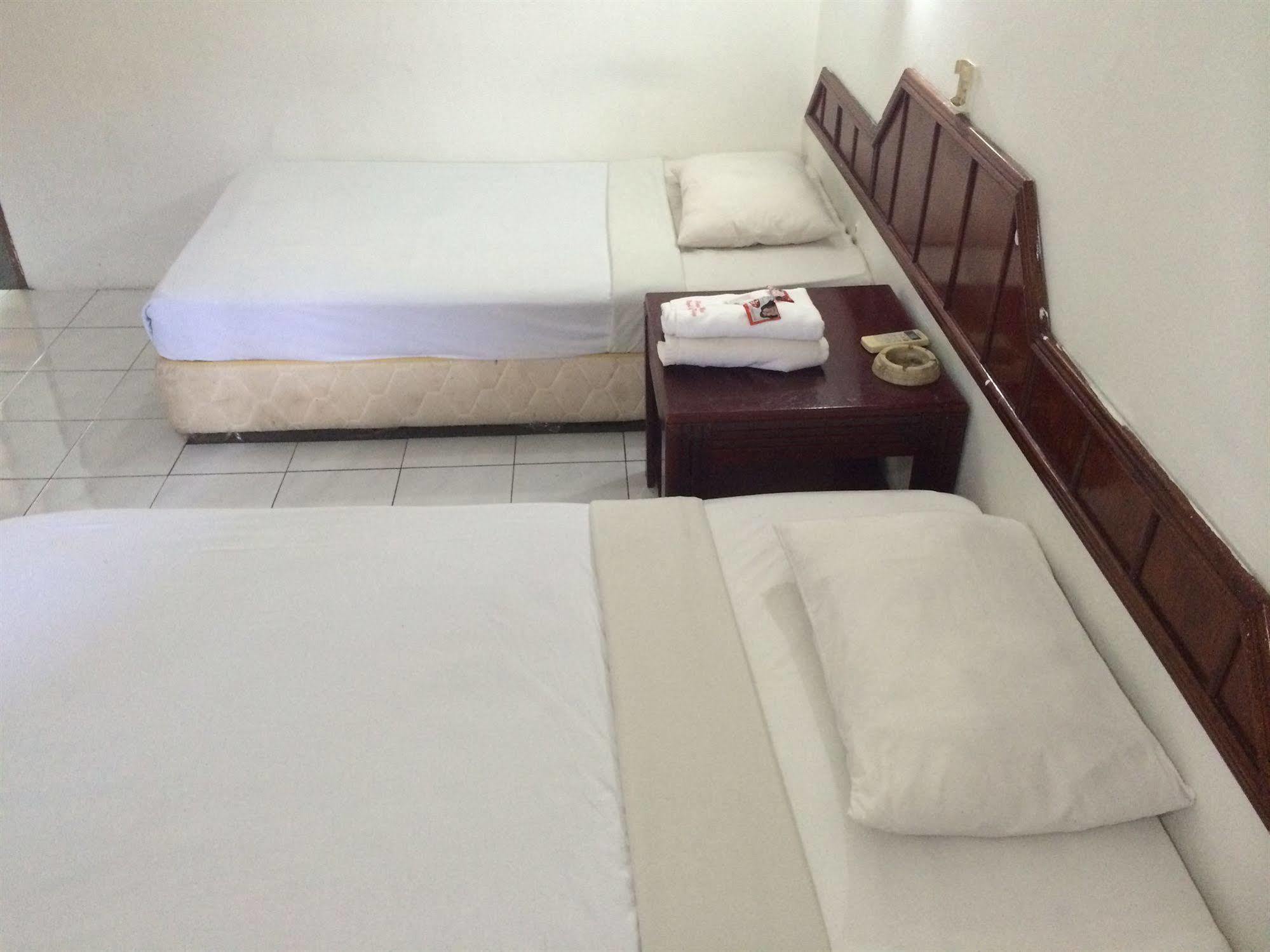 Palace Inn Miri Kültér fotó